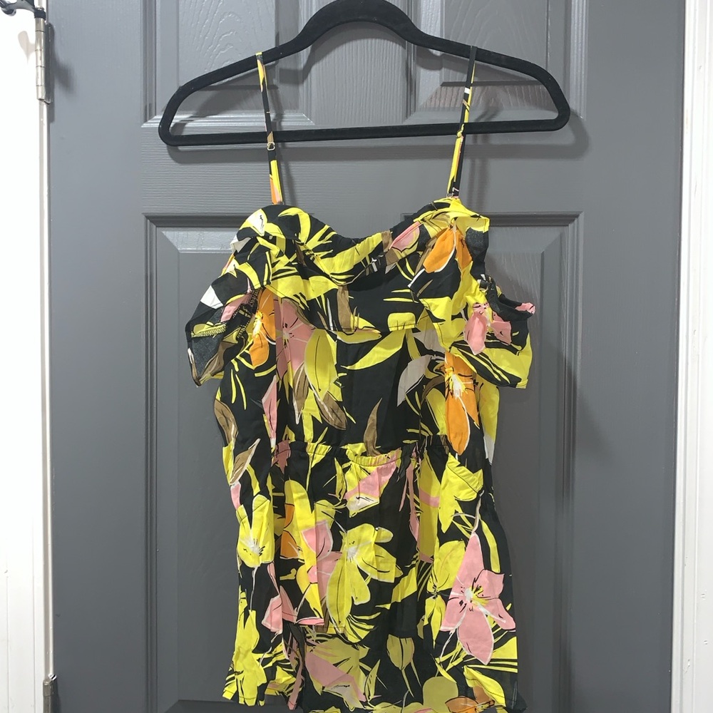 Who What Wear Floral Top - Picture 5 of 5